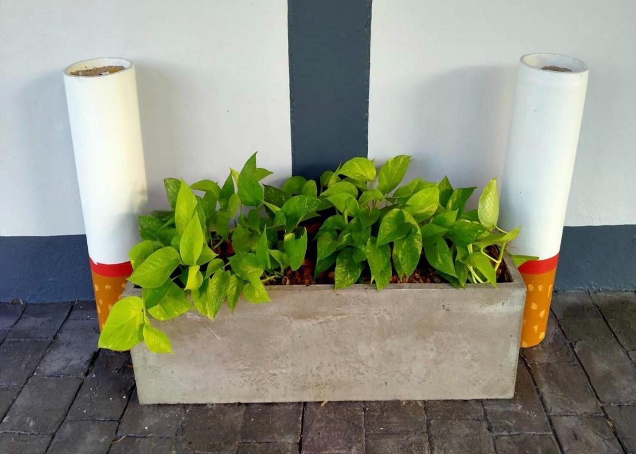 צ'ון בורי Jirapa Modern Resort מראה חיצוני תמונה