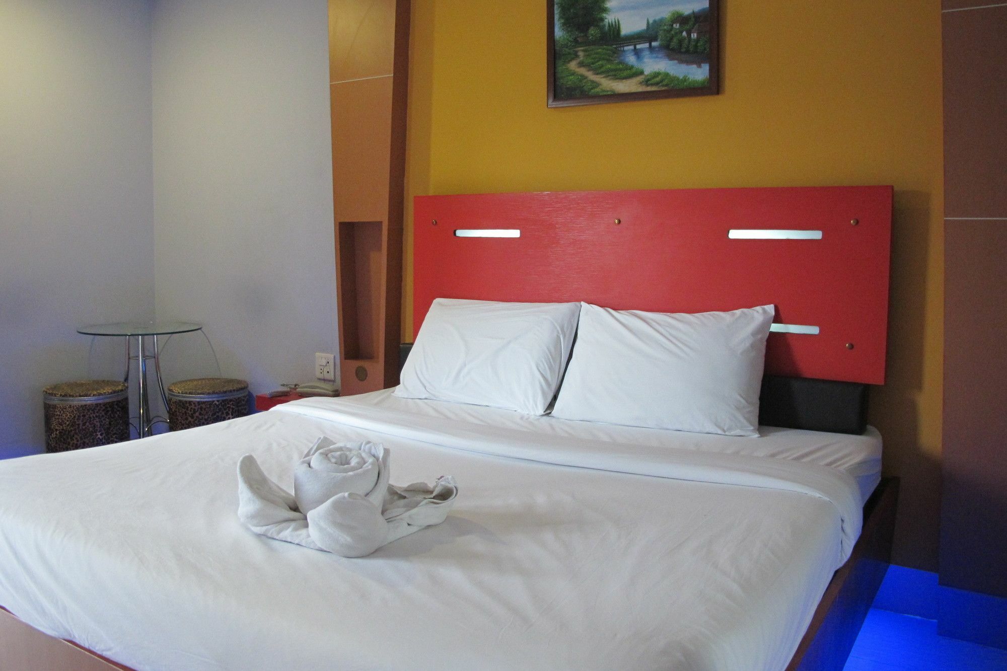 צ'ון בורי Jirapa Modern Resort מראה חיצוני תמונה