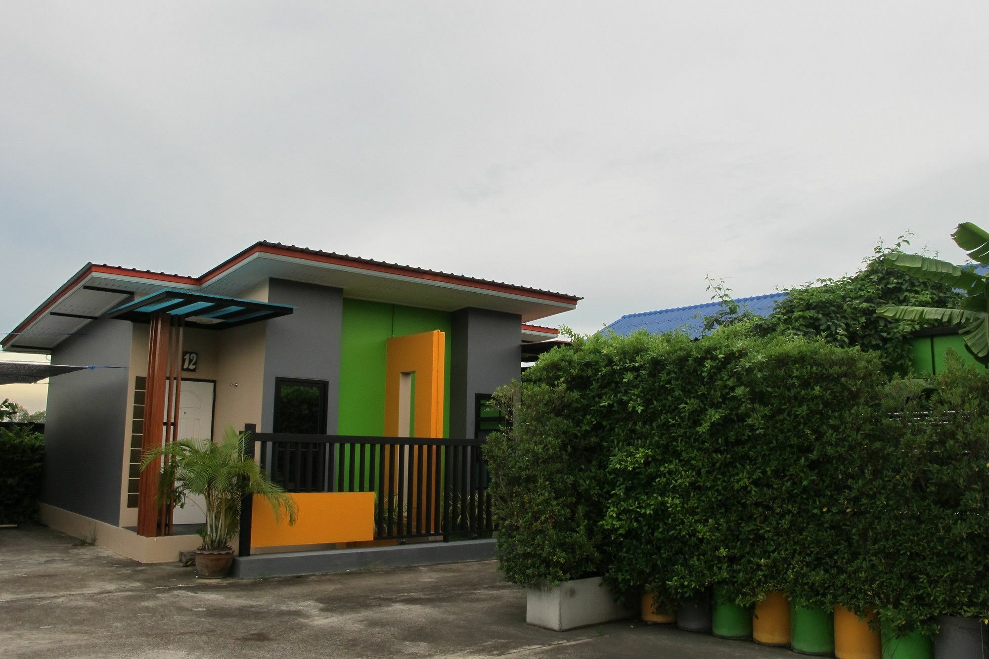 צ'ון בורי Jirapa Modern Resort מראה חיצוני תמונה